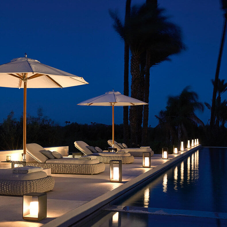 Kado Outdoor Light