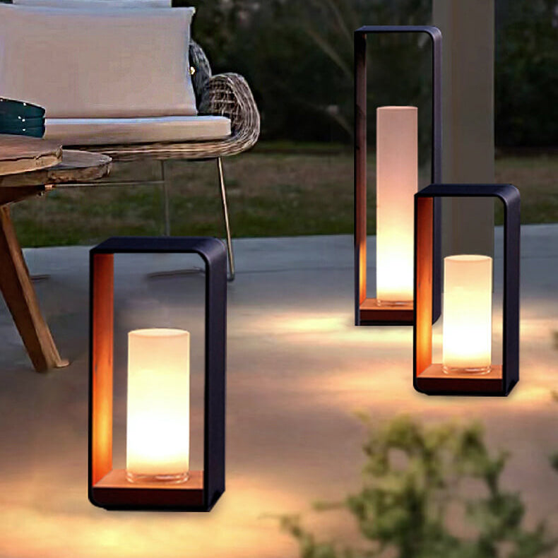 Kado Outdoor Light