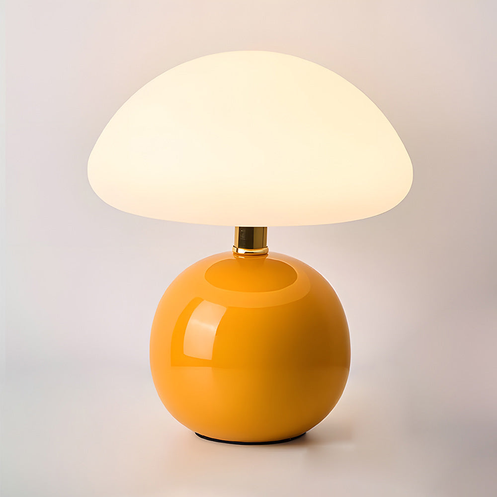 Kinu Table Lamp