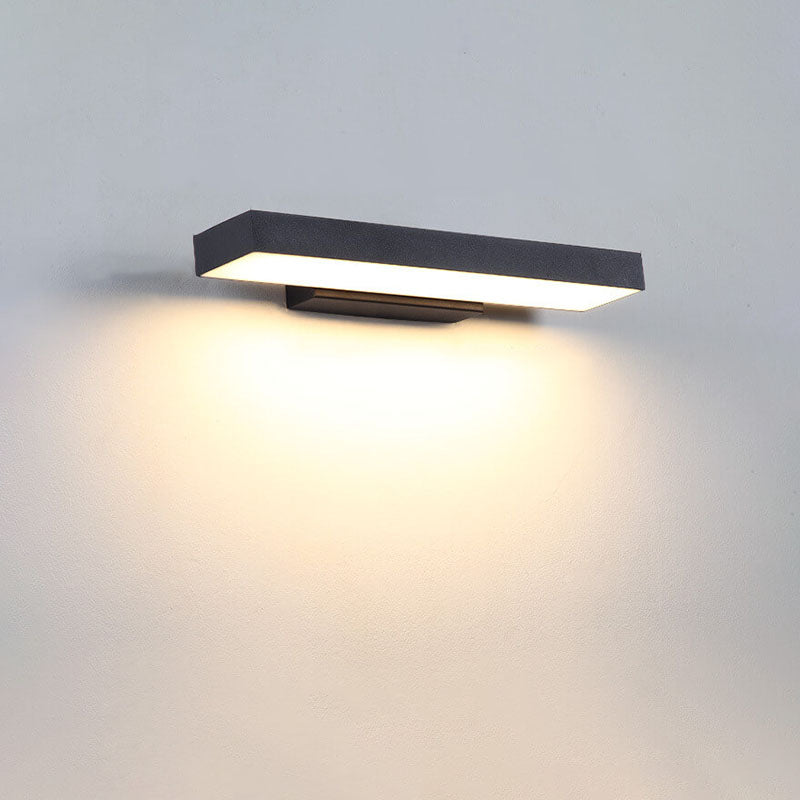 Taira Outdoor Light