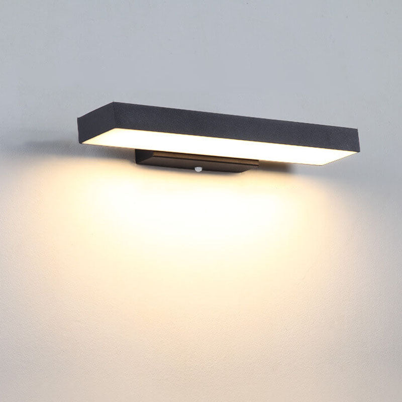Taira Outdoor Light
