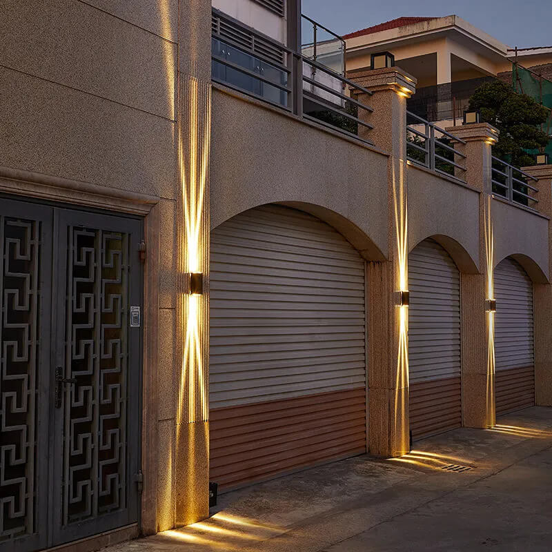 Hako Outdoor Wall Light