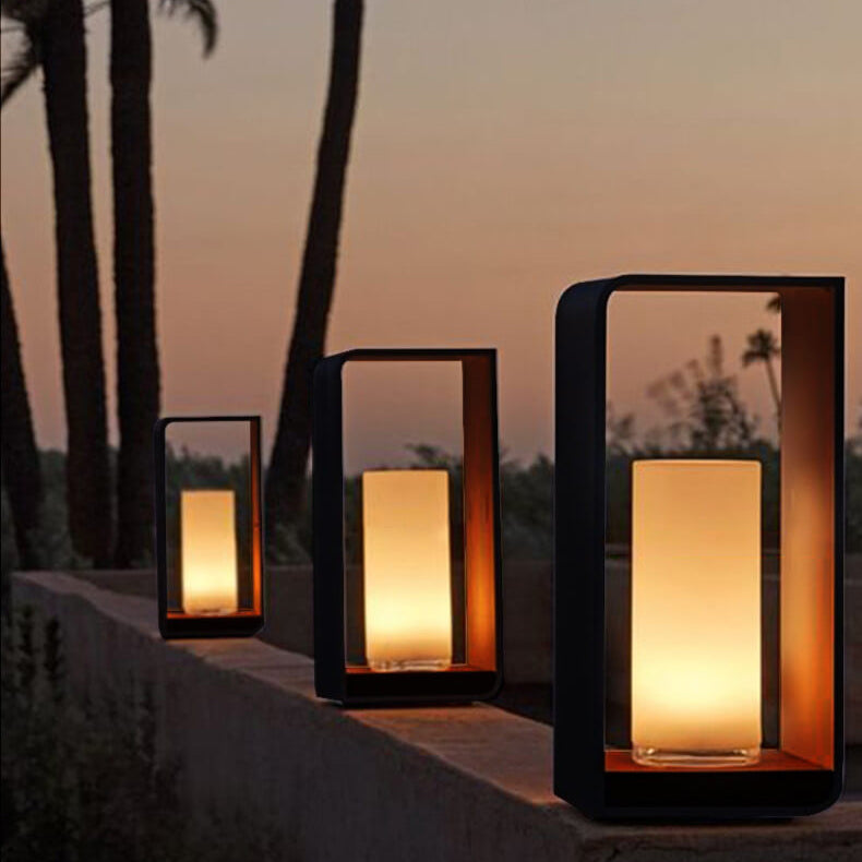 Kado Outdoor Light