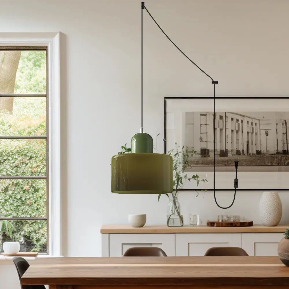 Iro Pendant Light