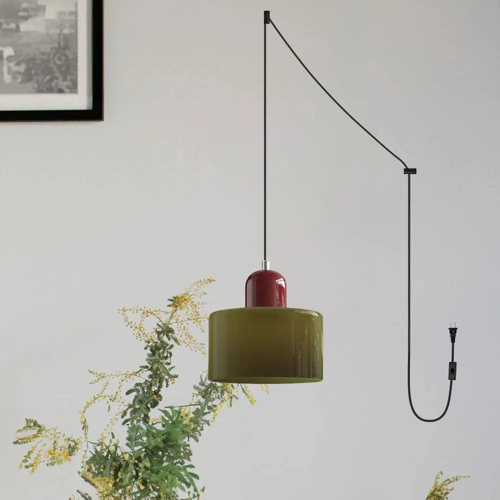 Iro Pendant Light