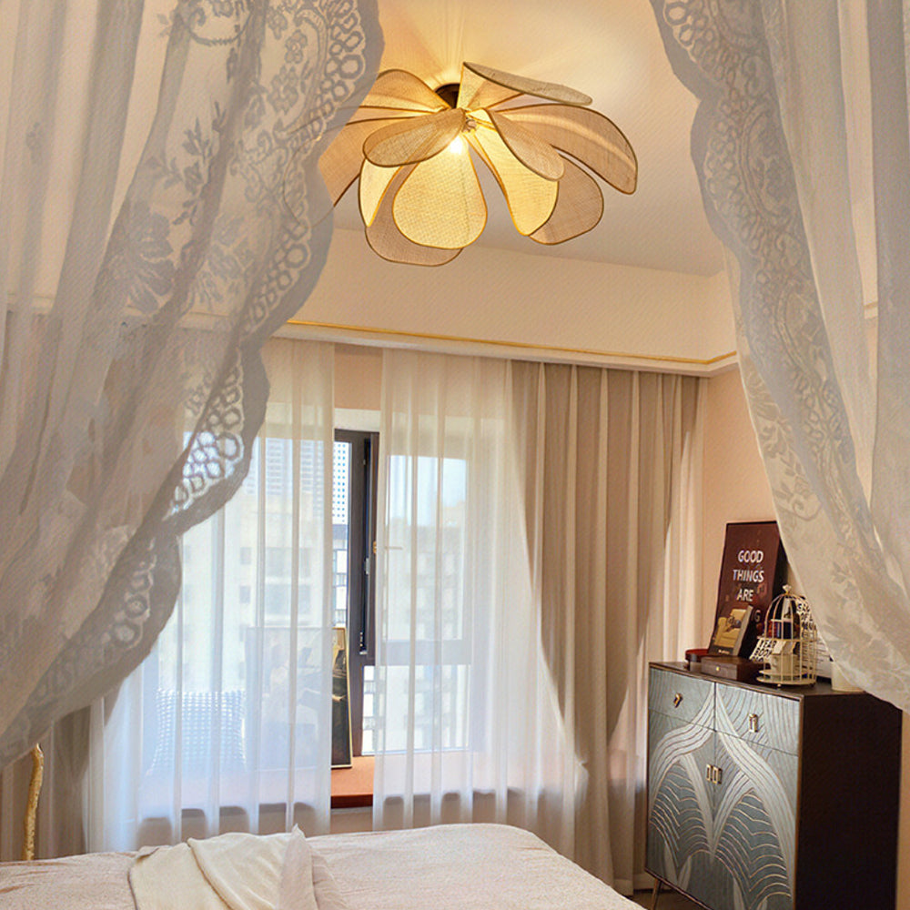Hanabira Ceiling Light