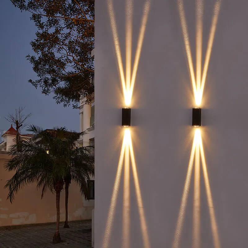 Hako Outdoor Wall Light