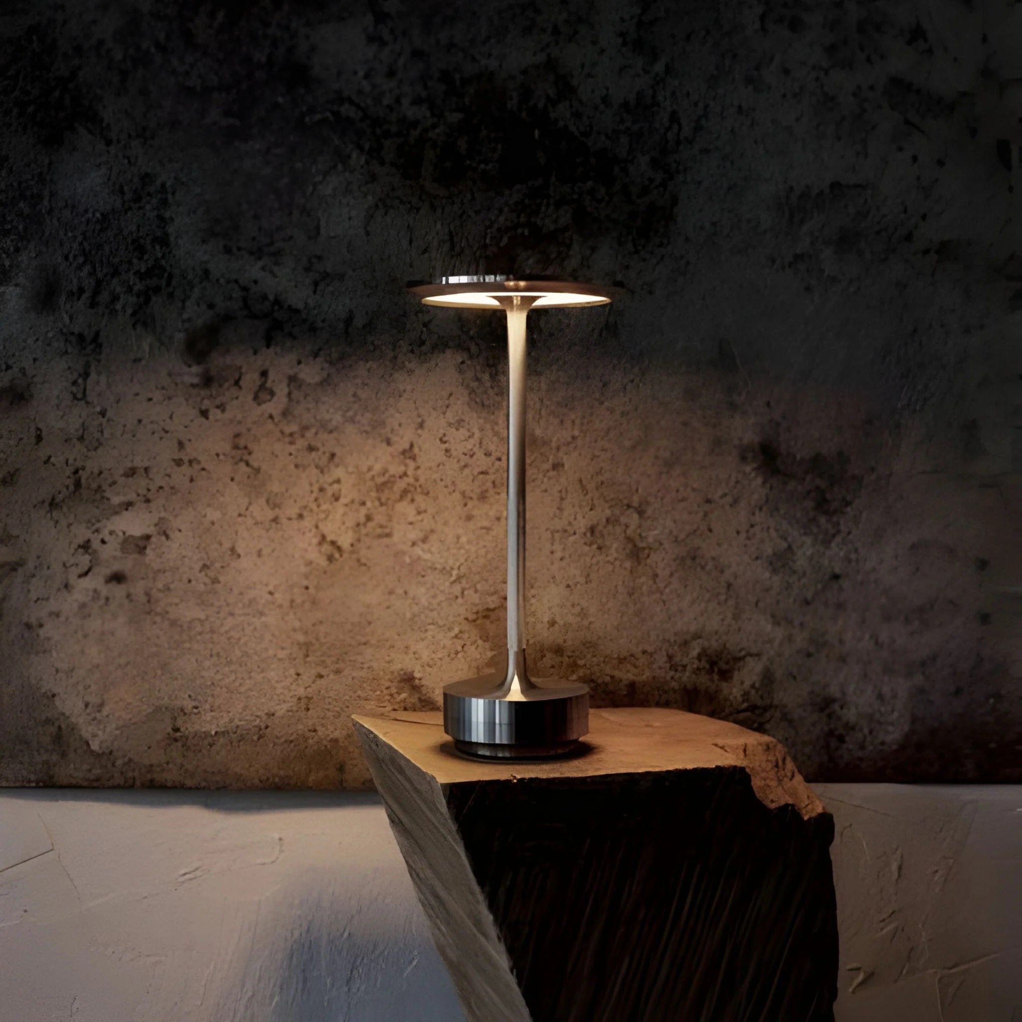 Tetsu Table Lamp