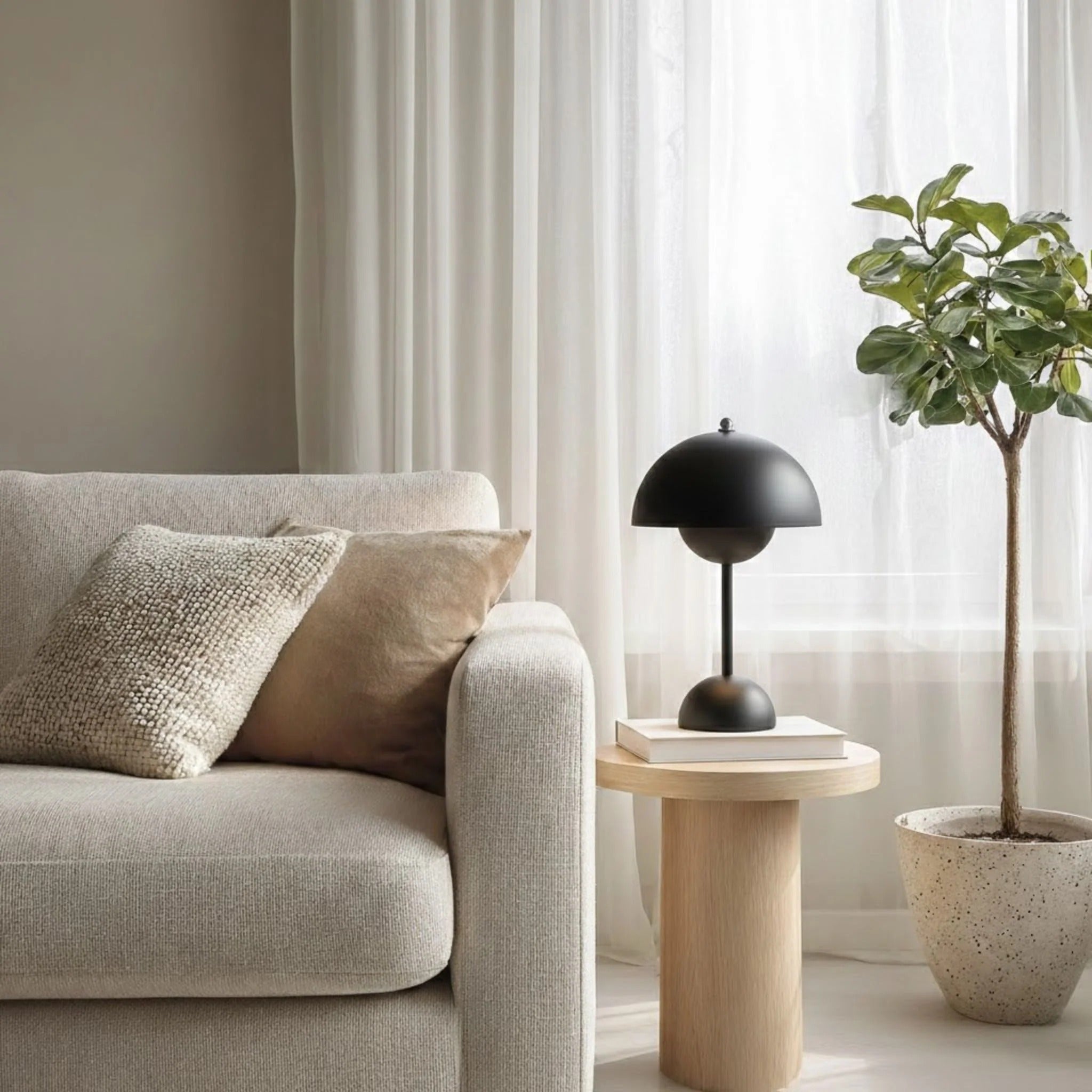 Tsubomi Table Lamp